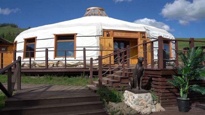 Jurten-Hotel im Herzen der Mongolei