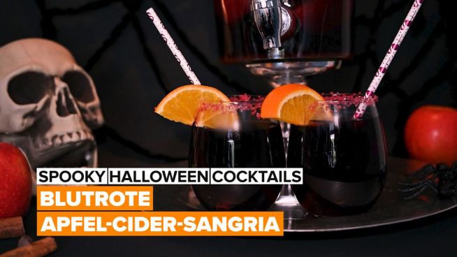 Halloween-Cocktails: Blutrote Apfel-Cider-Sangria